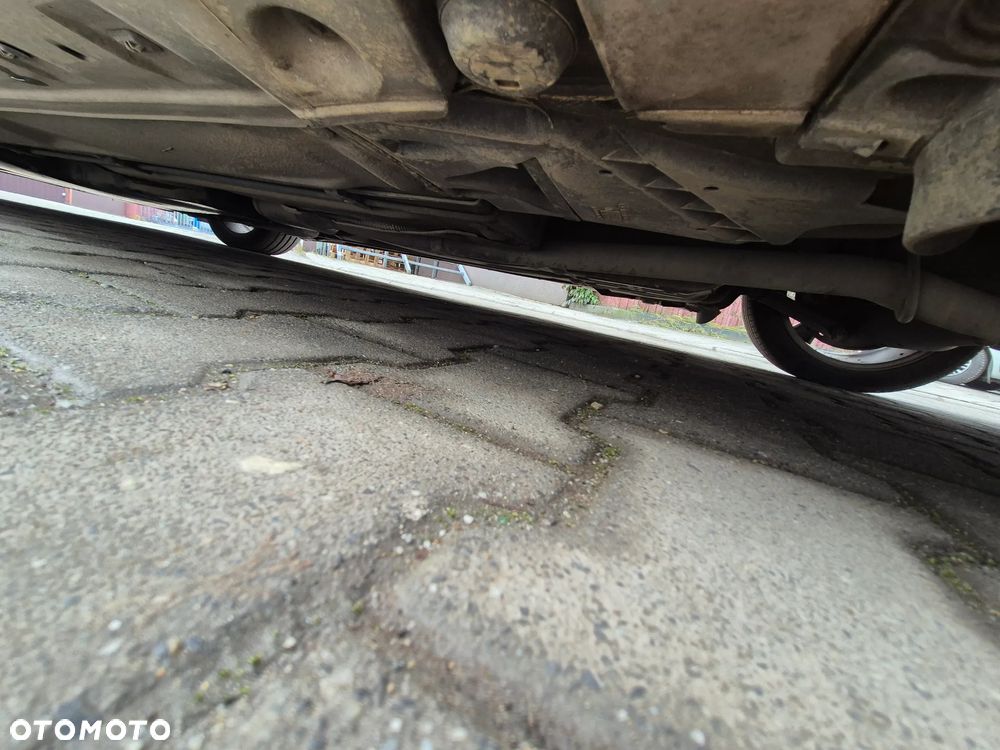 Mercedes-Benz Klasa E 220 CDI Avantgarde - 16