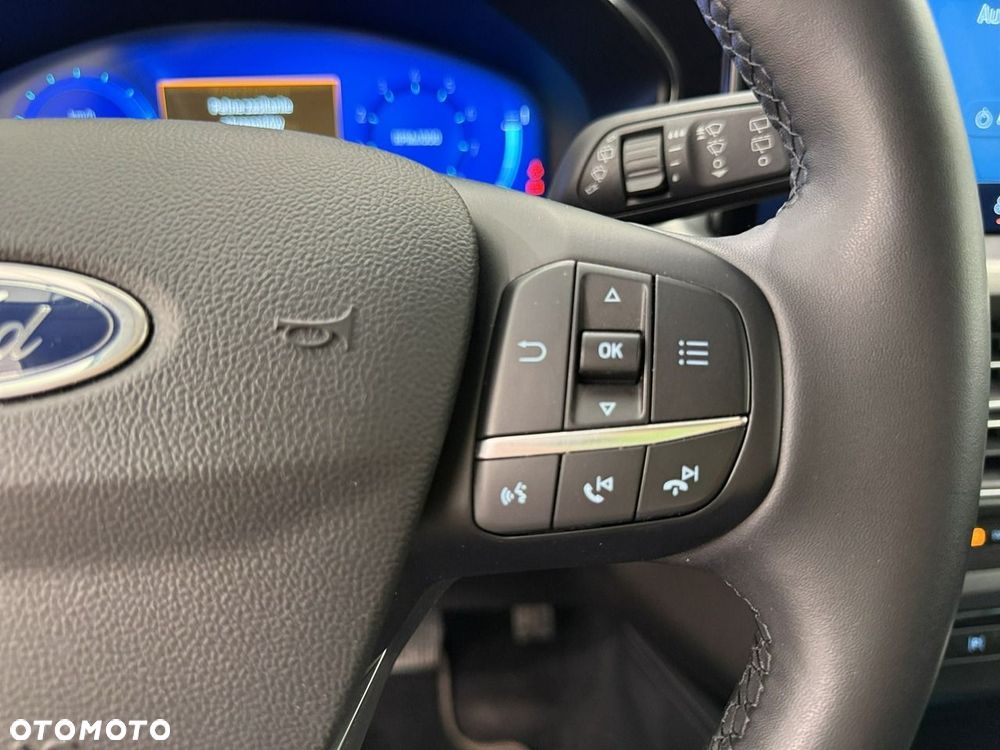 Ford Focus 1.0 EcoBoost Hybrid TITANIUM X - 23