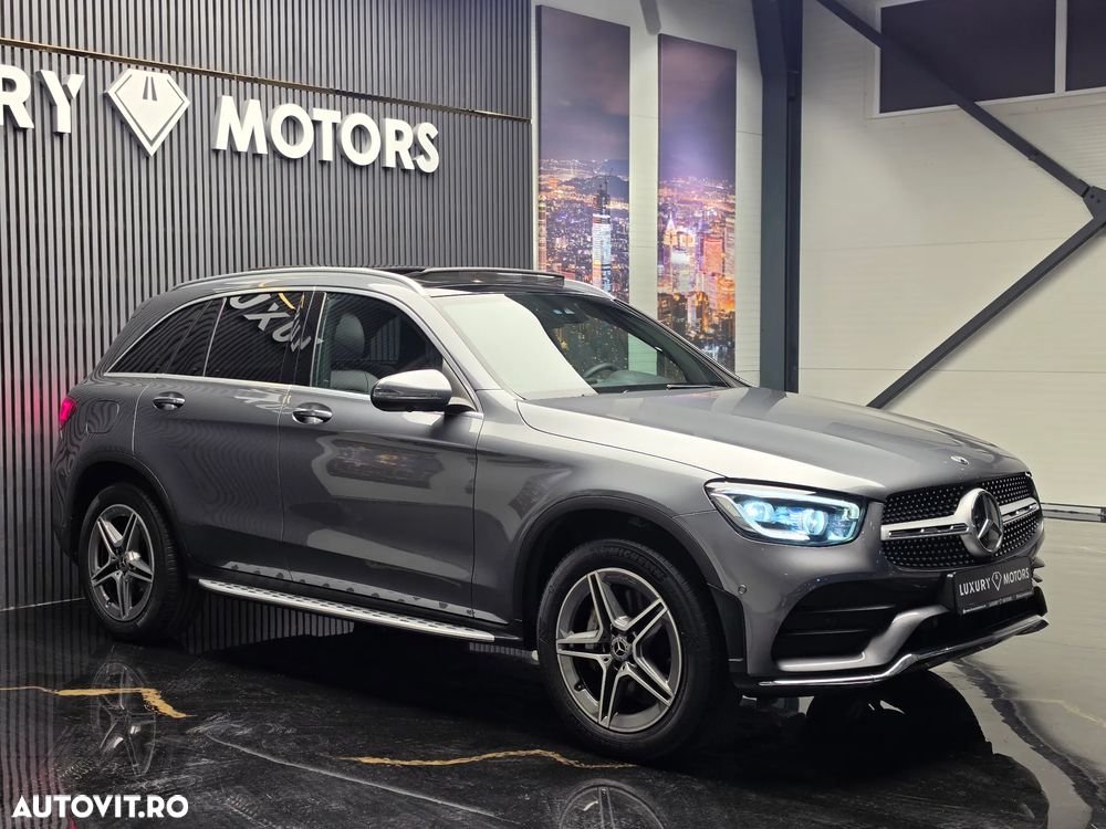 Mercedes-Benz GLC 300 e 4Matic 9G-TRONIC AMG Line Plus - 3