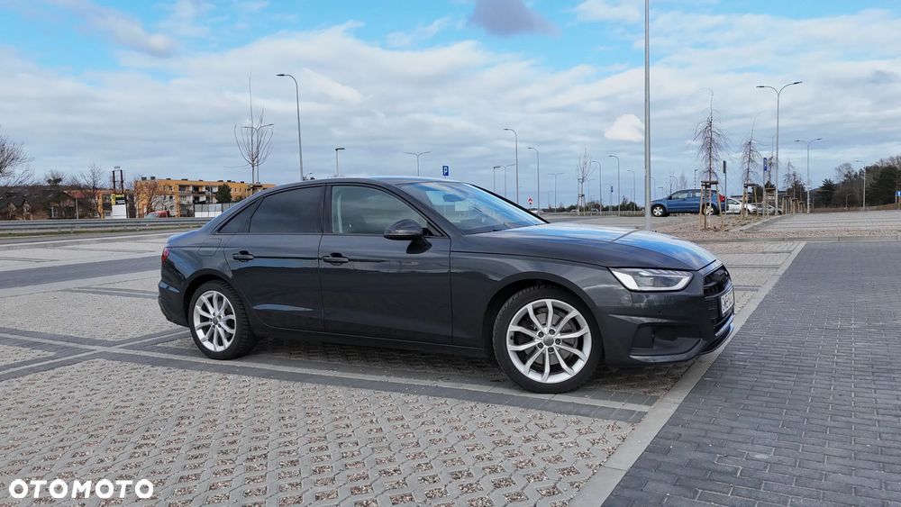 Audi A4 Limousine - 3