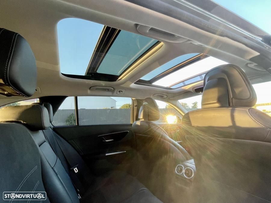 Mercedes-Benz C 300 e T 9G-TRONIC AMG Line - 12