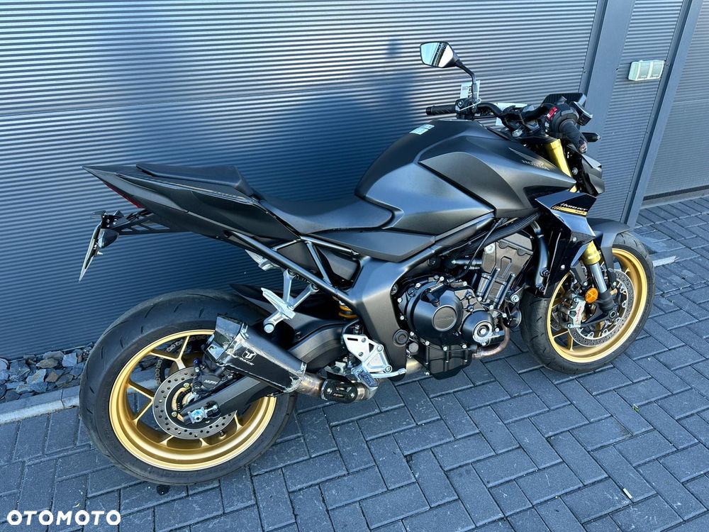 Honda Hornet - 4