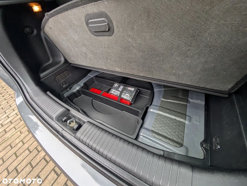 Kia Venga 1.6 L - 24