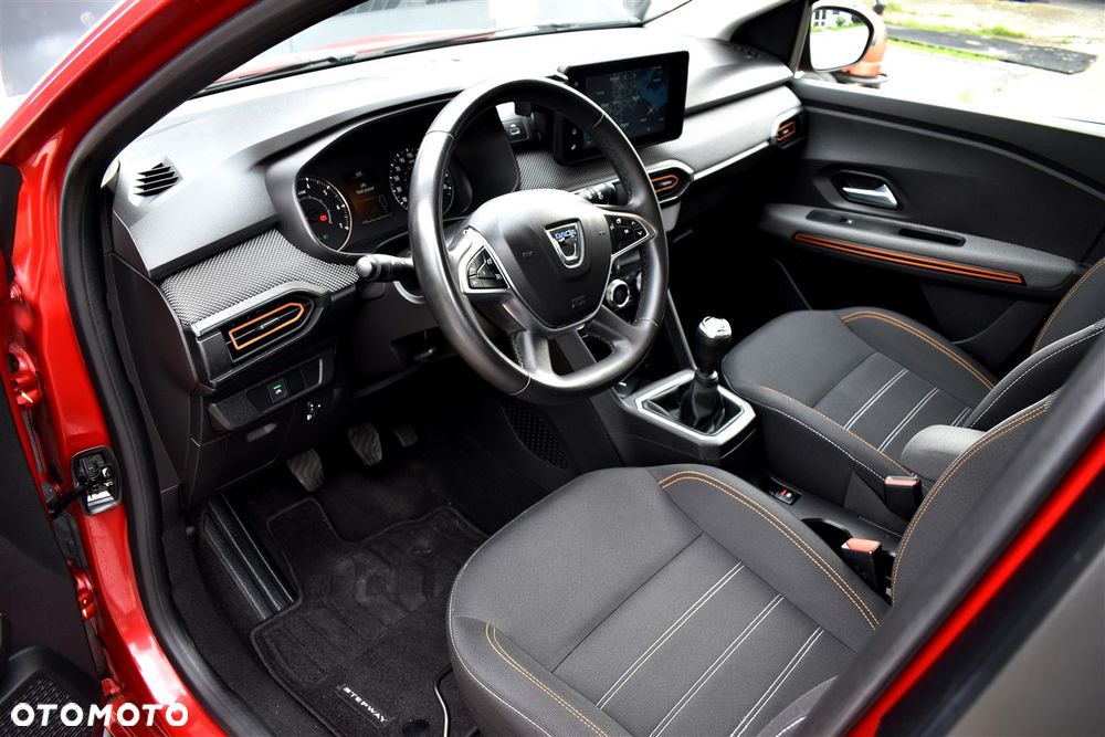 Dacia Sandero Stepway TCe 90 Expression + - 11