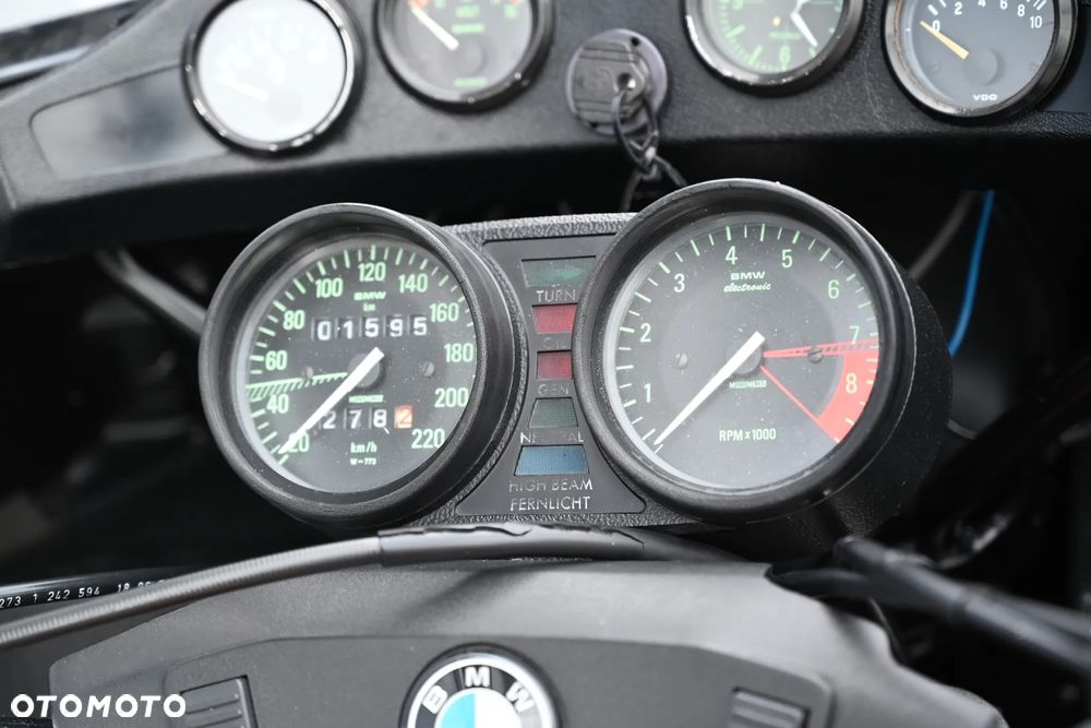 BMW R - 9