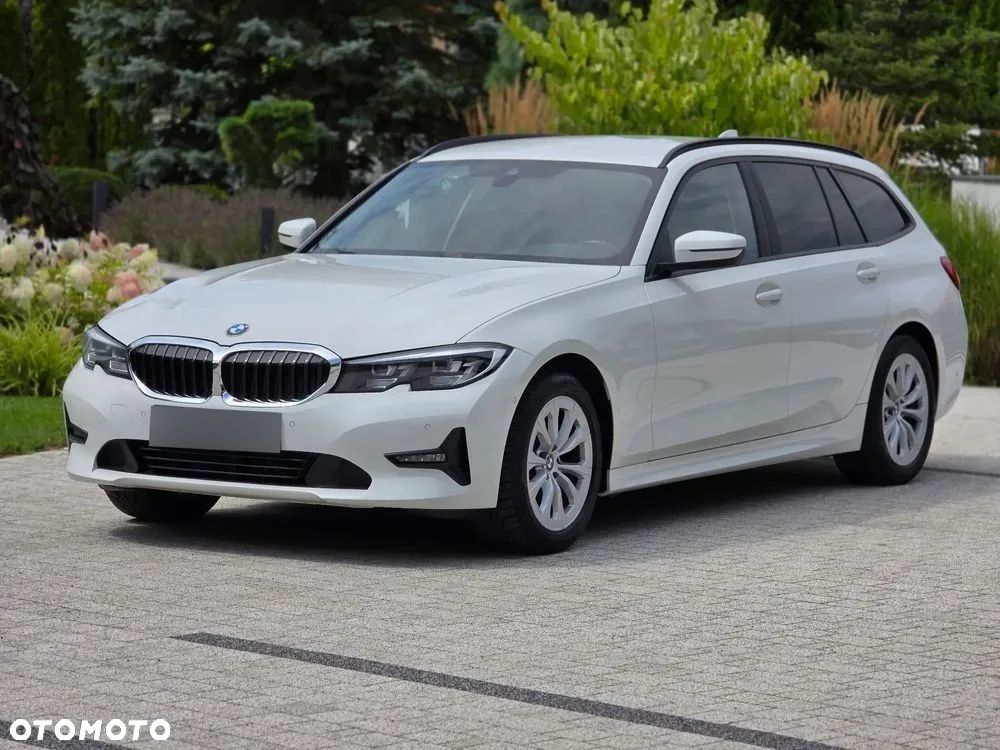 BMW Seria 3 318i M Sport sport - 2