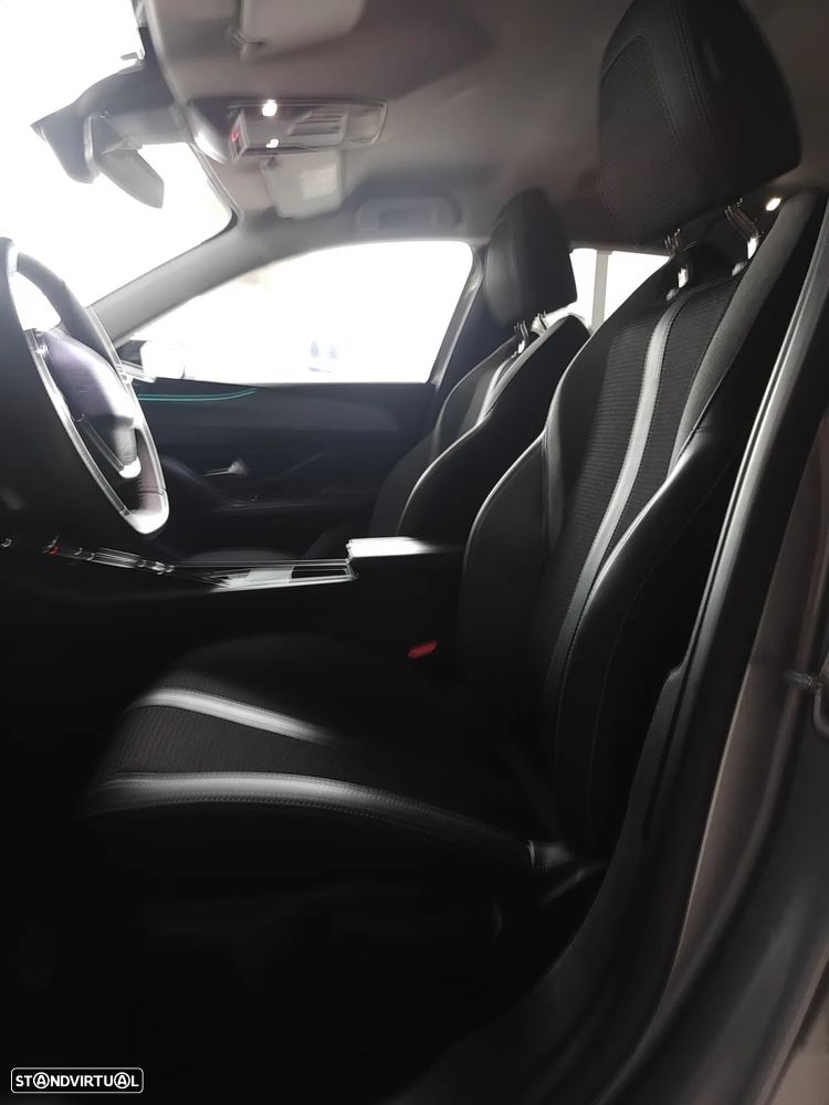 Peugeot 308 SW 1.2 PureTech Allure Full LED EAT8 - 24