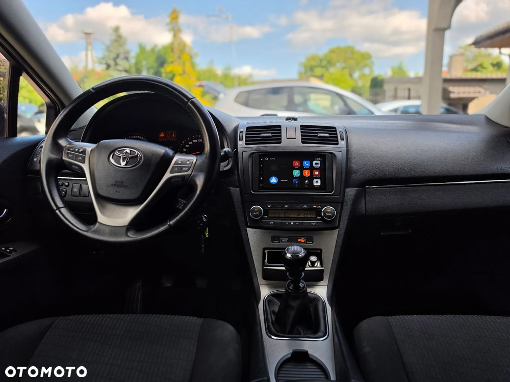 Toyota Avensis - 37