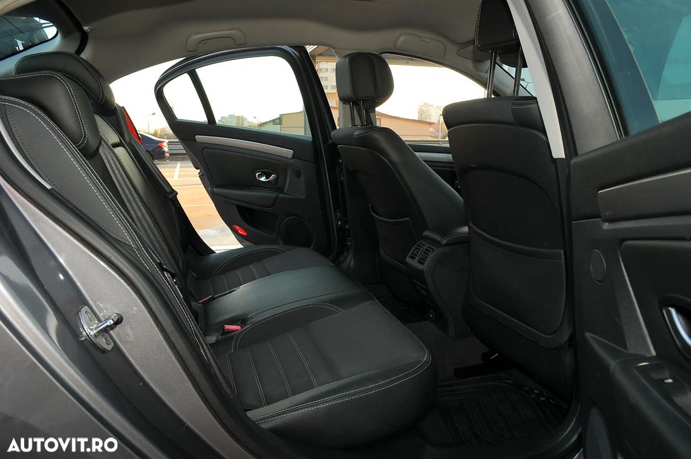 Renault Laguna ENERGY dCi 130 FAP Start & Stop Bose Edition - 10