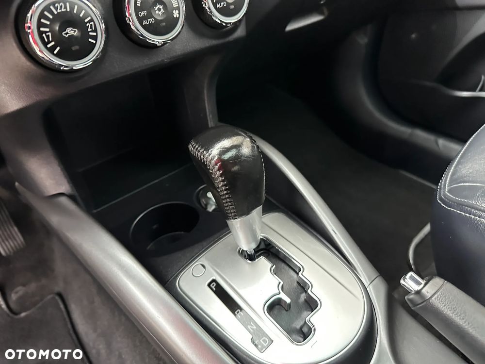 Mitsubishi Outlander 2.0 Intense + 2WD EU5 CVT - 21