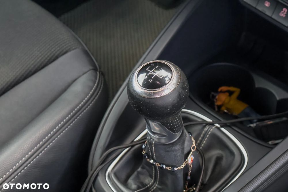 Audi A1 3-drzwiowe 1.6 TDI S line edition - 10