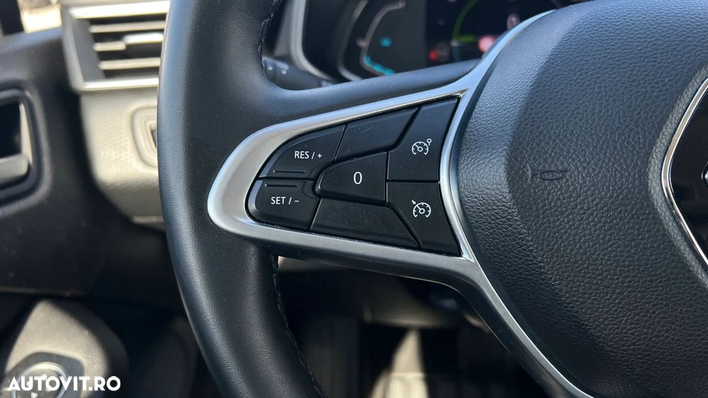 Renault Clio E-TECH 140 ZEN - 21