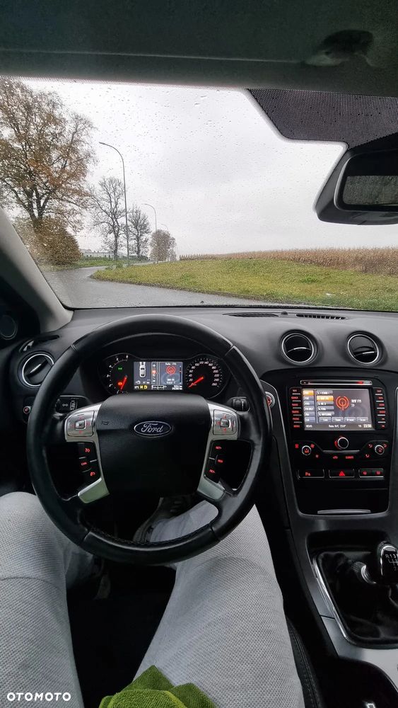 Ford Mondeo 2.0 TDCi Titanium - 19