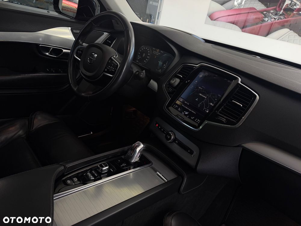 Volvo XC 90 - 36