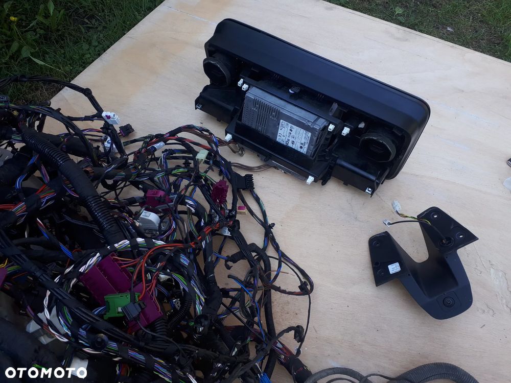 MERCEDES SPRINTER 907 910 RADIO MBUX - 3