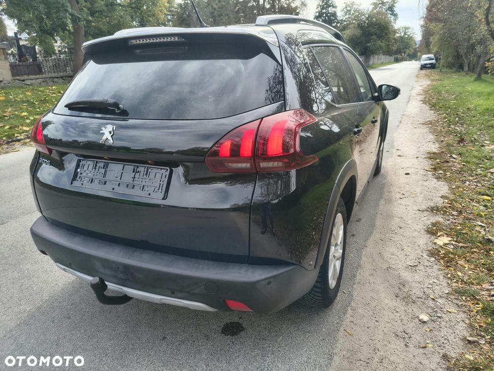 Peugeot 2008 BlueHDi 100 STOP & START Allure - 9