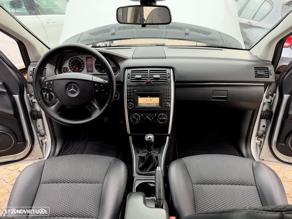 Mercedes-Benz B 180 CDI - 45