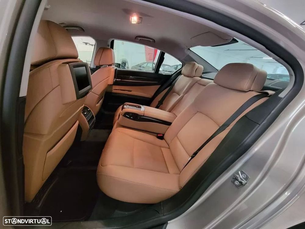 BMW 730 d - 24