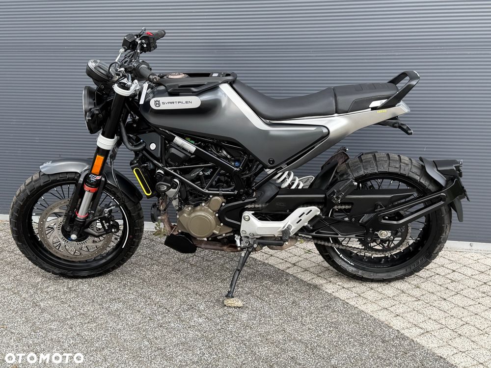 Husqvarna Svartpilen - 12