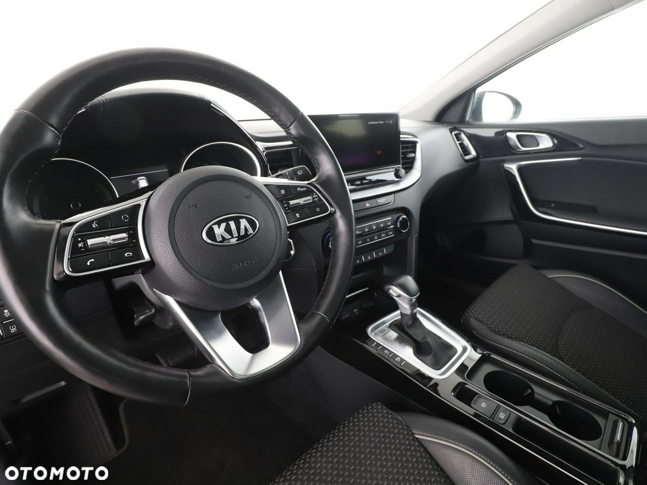 Kia XCeed 1.4 T-GDI OPF DCT7 SPIRIT - 14