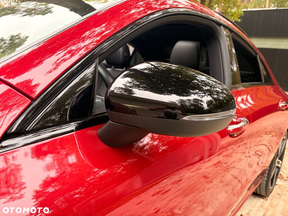 Mercedes-Benz CLA - 8