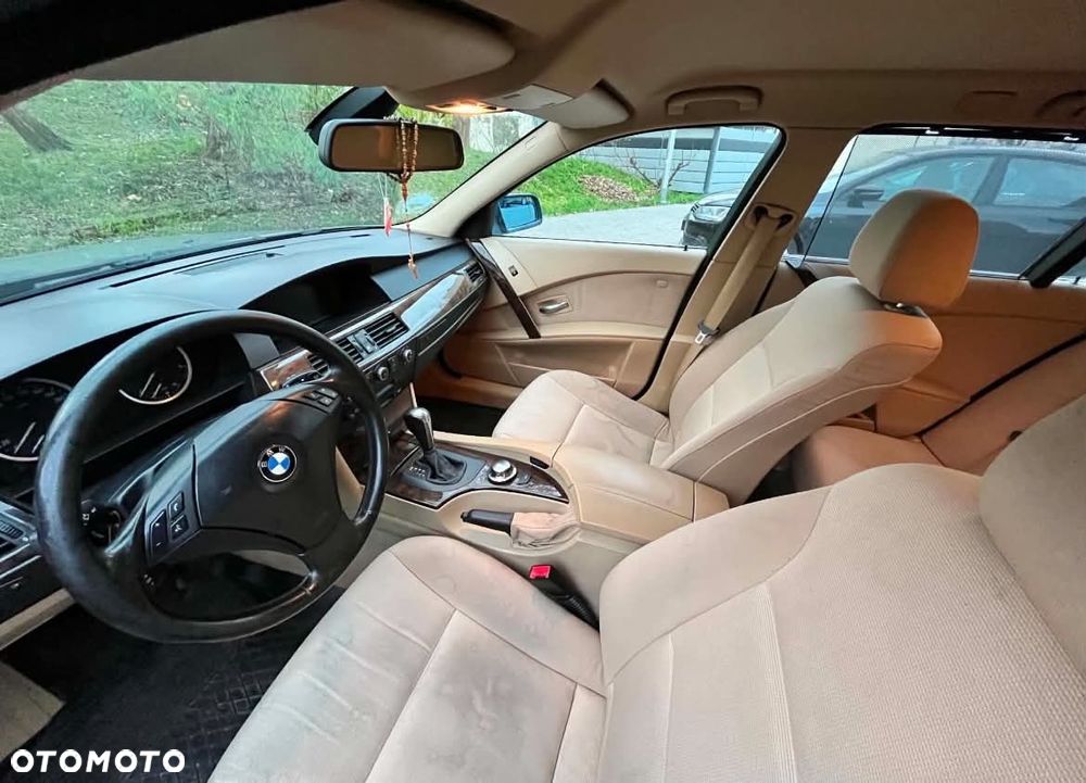BMW Seria 5 525d - 4