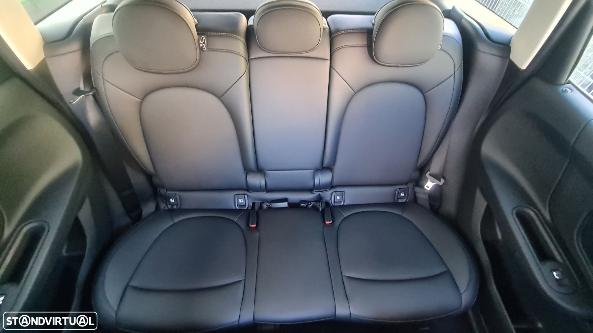 MINI Countryman One D Auto - 37