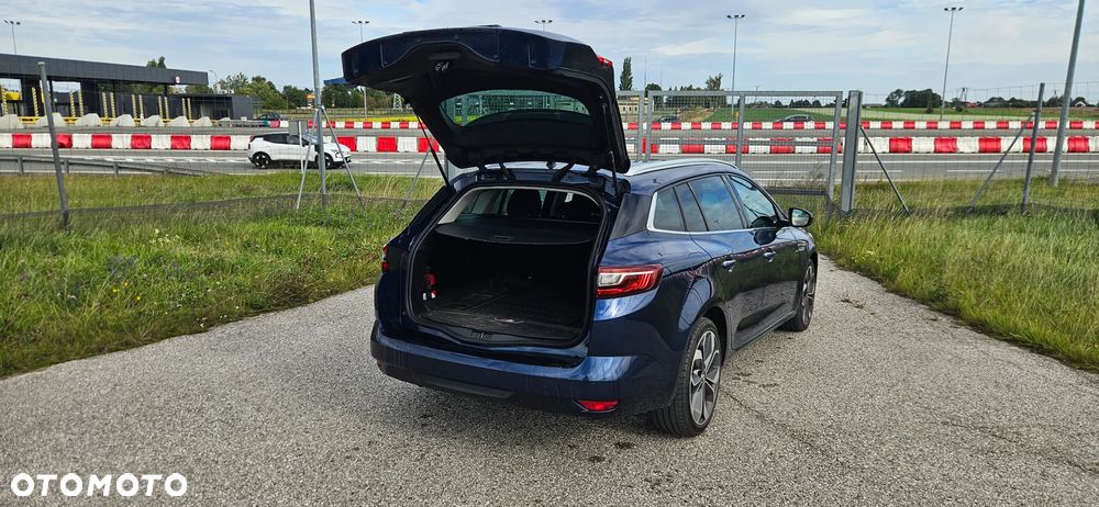 Renault Megane 1.3 TCe FAP Limited EDC - 9