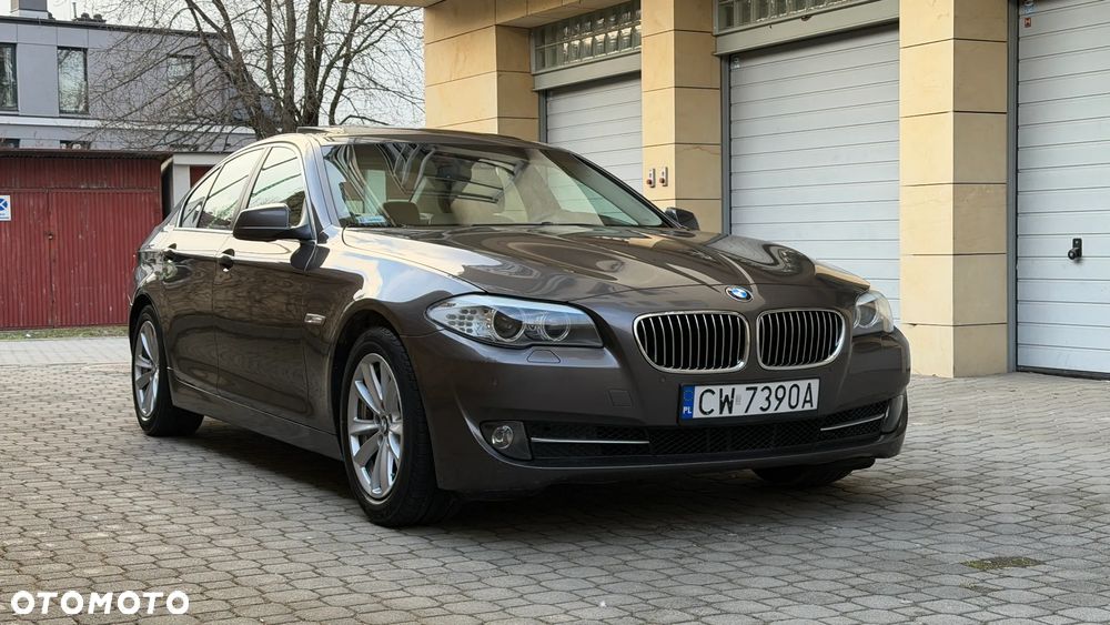 BMW Seria 5 520d Efficient Dynamics - 9