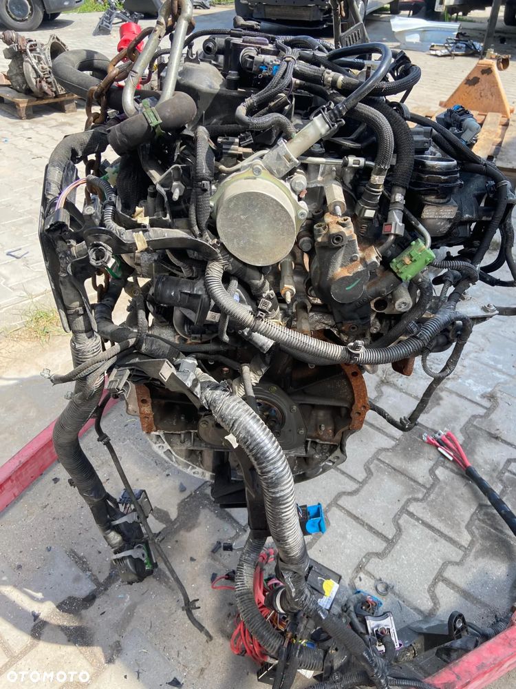 MASTER III MOVANO silnik M9T716 Biturbo - 2