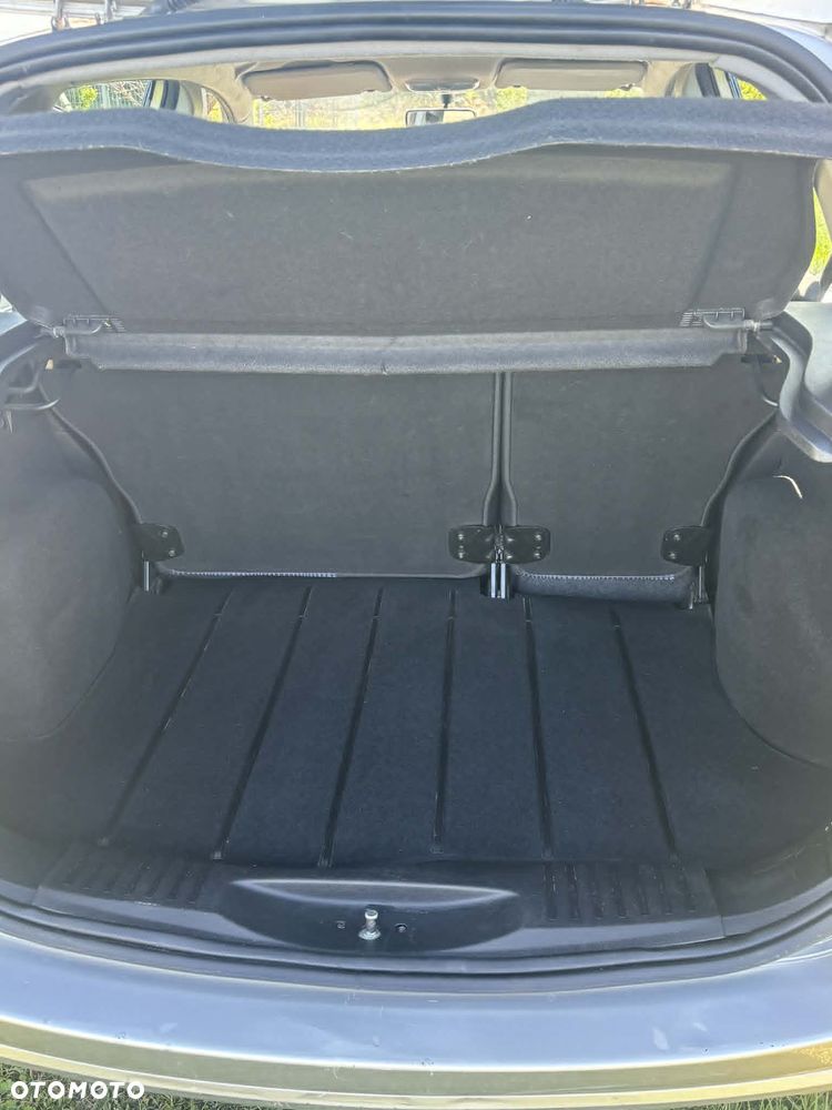 Ford Fusion 1.4 Fun X - 6
