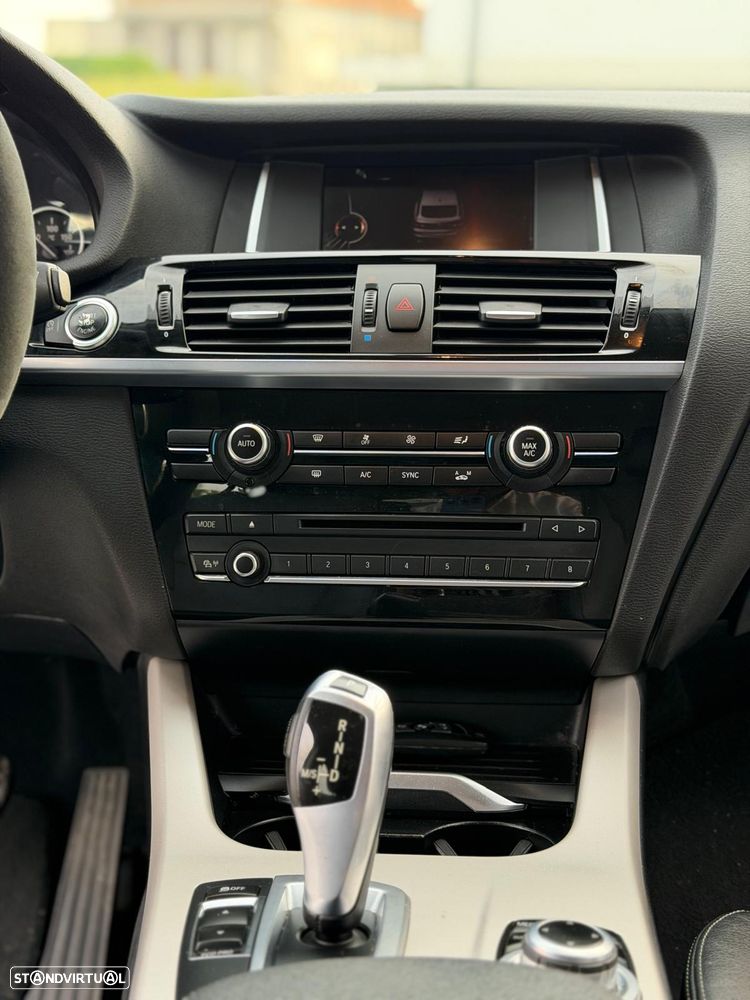 BMW X4 xDrive20d Aut. Advantage - 24