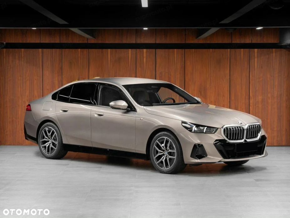 BMW Seria 5 520d xDrive mHEV M Sport - 7