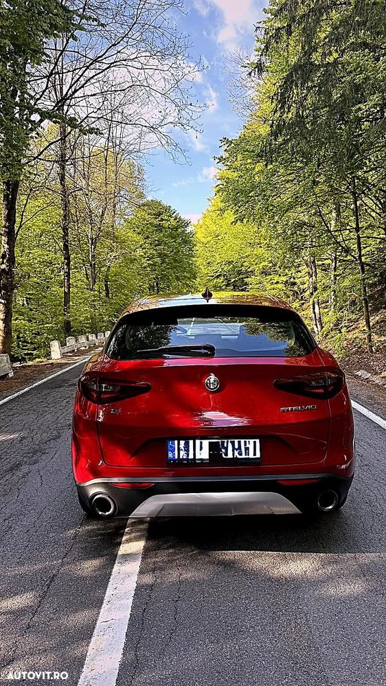 Alfa Romeo Stelvio 2.0 Turbo AWD AT8 Veloce - 17