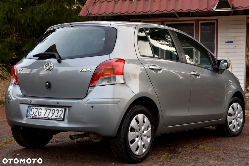 Toyota Yaris 1.33 VVT-i Cool - 6