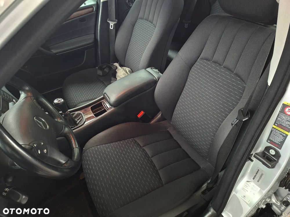 Mercedes-Benz Klasa C 180 Kompressor Elegance - 8