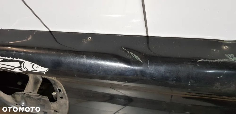 Mitsubishi L200 IV Klapa Bagażnika Burta - 5