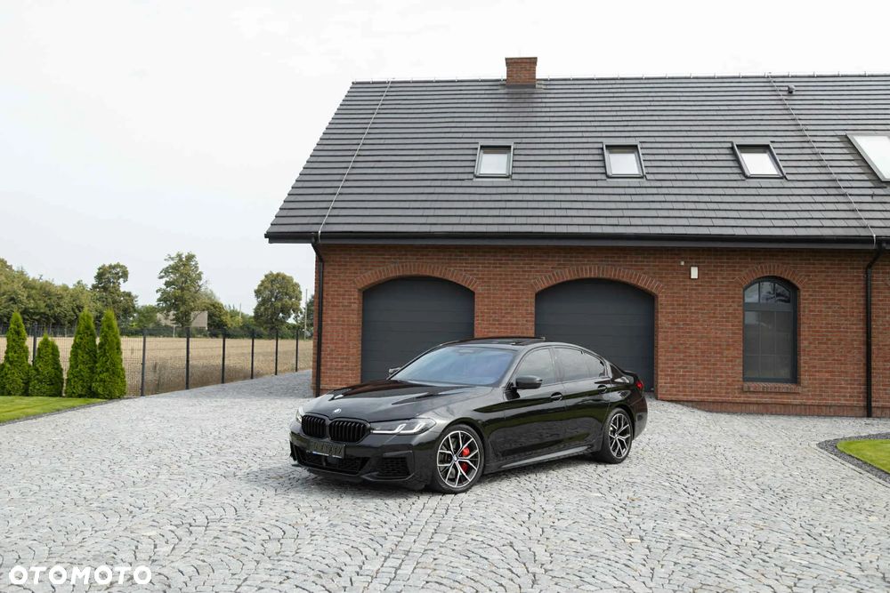 BMW Seria 5 M550i xDrive - 8