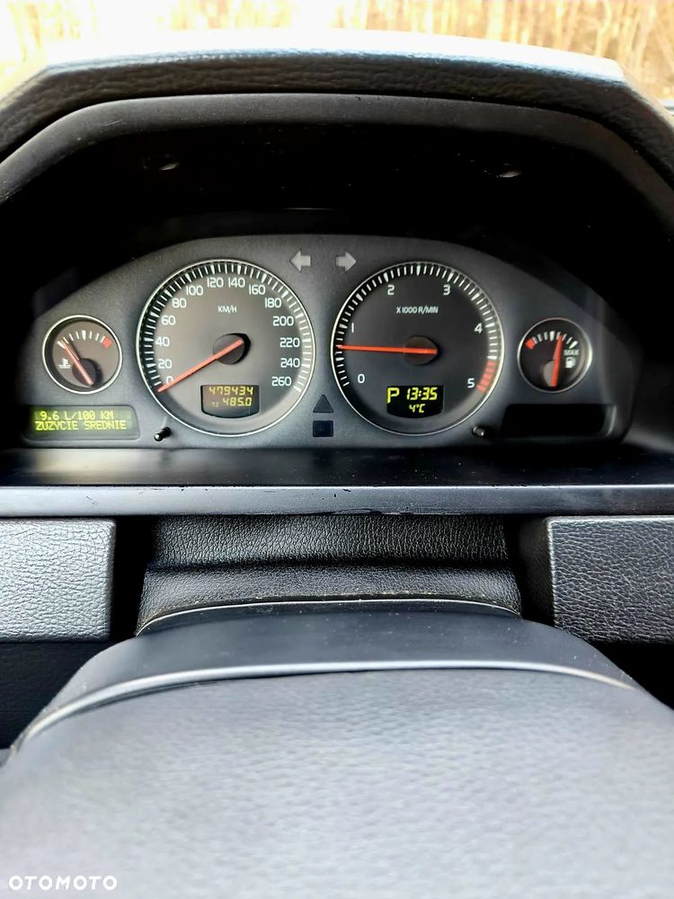 Volvo XC 90 2.4 D5 - 16