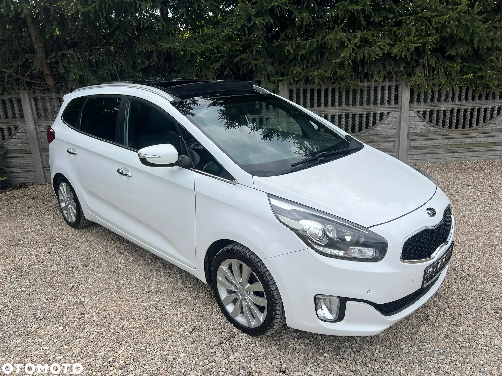 Kia Carens 1.7 CRDi XL 7os - 36