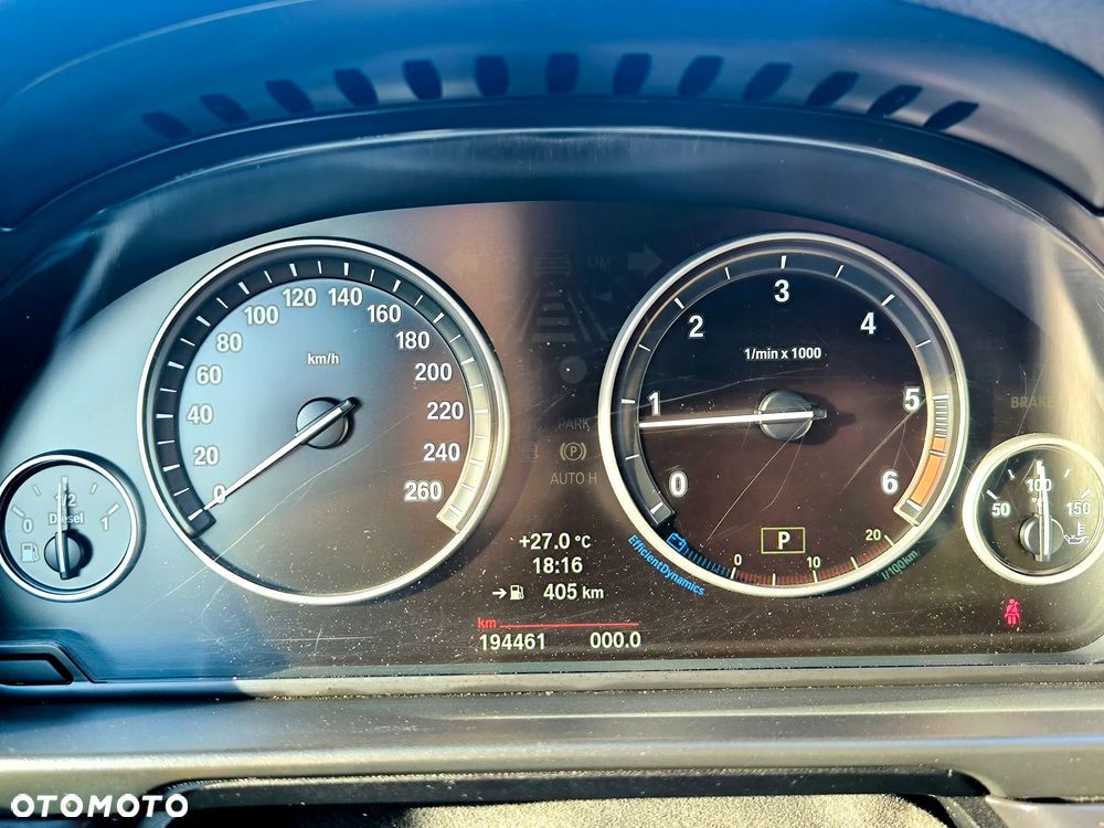 BMW Seria 5 520d xDrive - 18