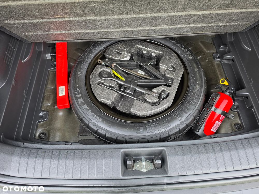 Hyundai Kona - 32