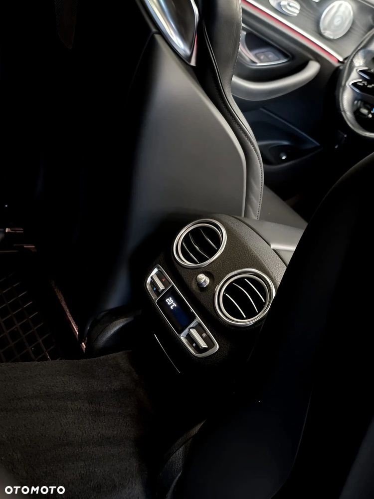 Mercedes-Benz Klasa E AMG 53 4-Matic+ - 18