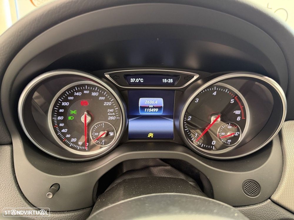 Mercedes-Benz CLA 180 d Urban - 13