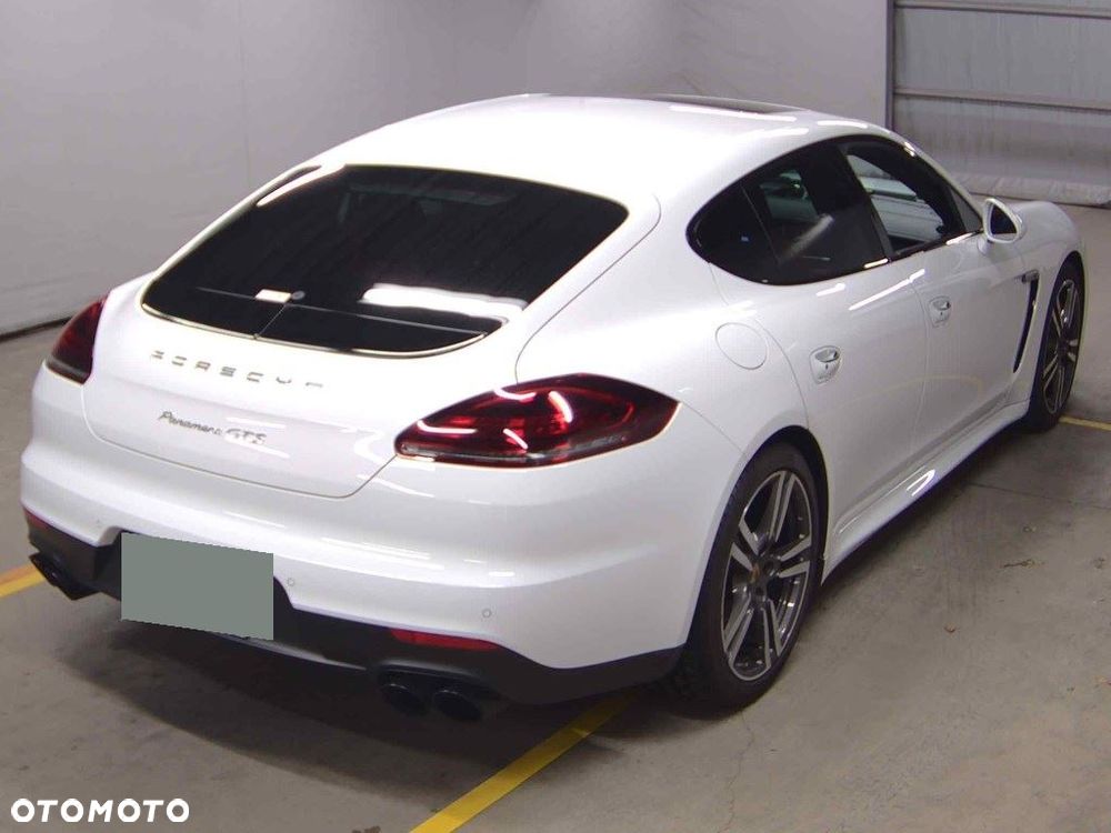 Porsche Panamera GTS - 3