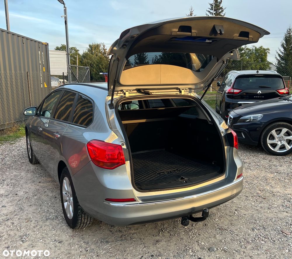 Opel Astra 1.4 Turbo Sports Tourer - 36