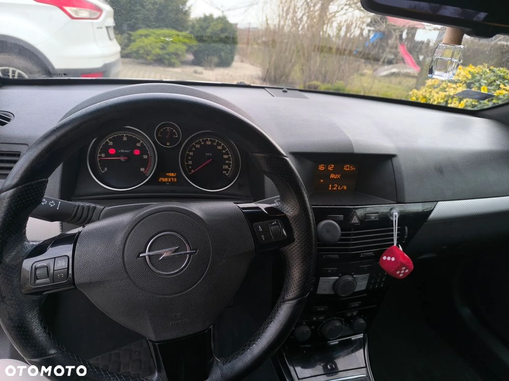 Opel Astra 1.9 CDTI Edition - 30