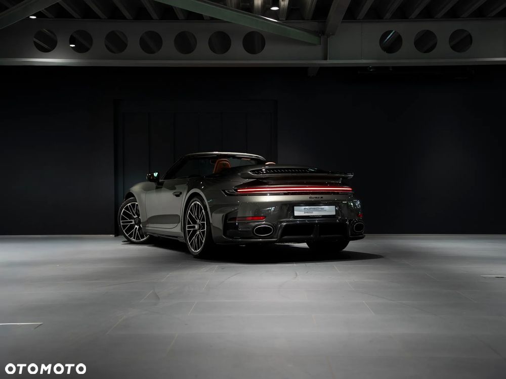 Porsche 911 Carrera Turbo S - 3