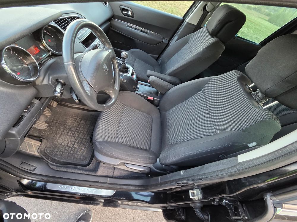 Peugeot 5008 1.6 THP Active 7os - 22