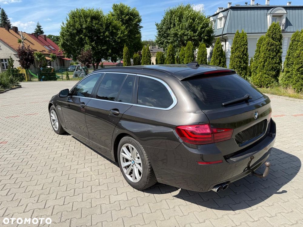 BMW Seria 5 518d Luxury Line - 4